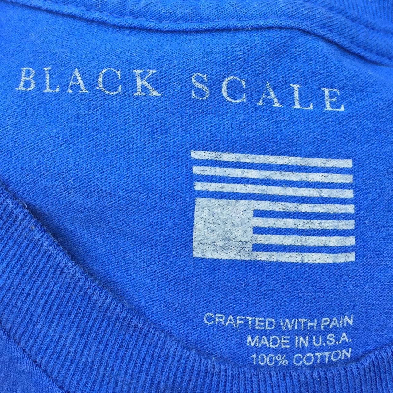 Black Scale Men's Blue and Orange T-shirt (4)
