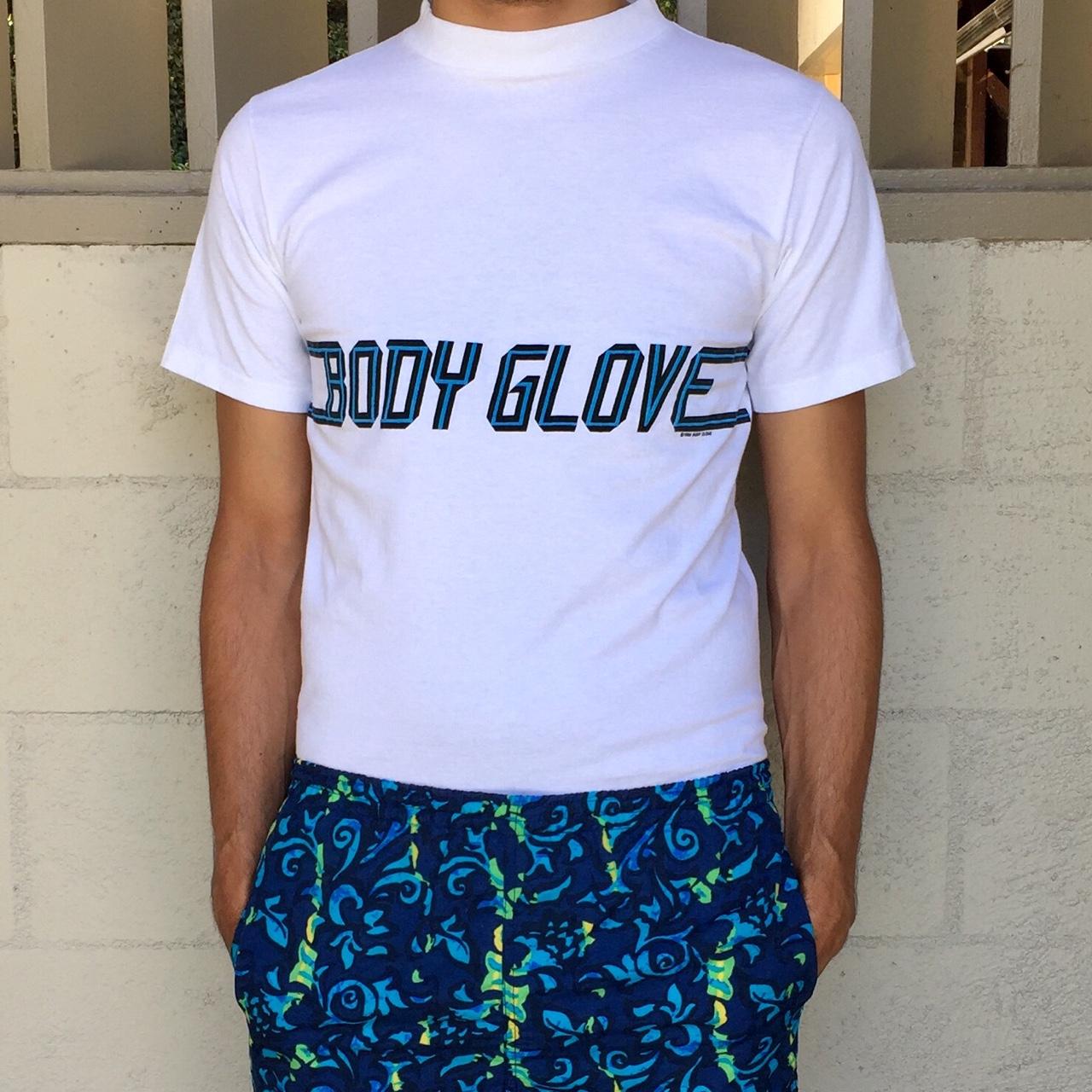 🏄Vintage 1988 Body Glove Logo Tee 🖐features rad... Depop