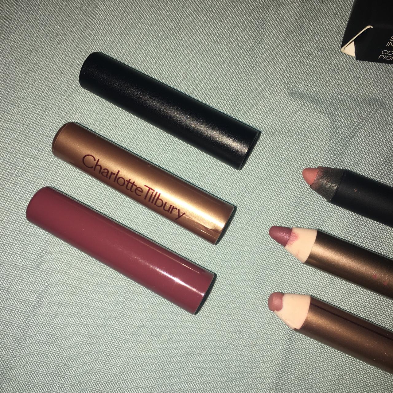 So I bought this Huda beauty lip contour, it arrived&mldr; - Depop