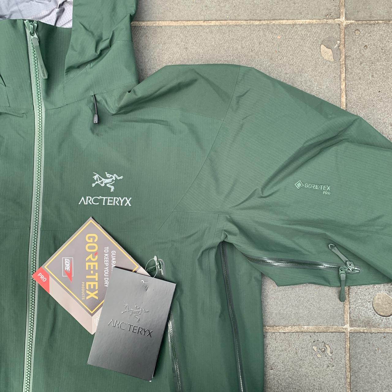 🦎 SOLD 🦎 Arcteryx Beta AR Size L Conifer / Forest... - Depop