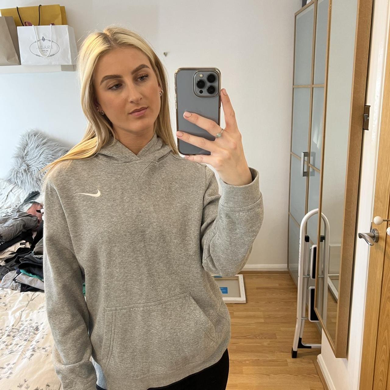 nike womens jumper grey