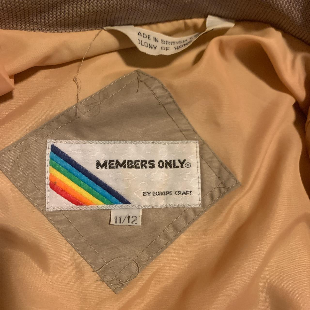 Members Only Women's Tan and Gold Jacket (4)