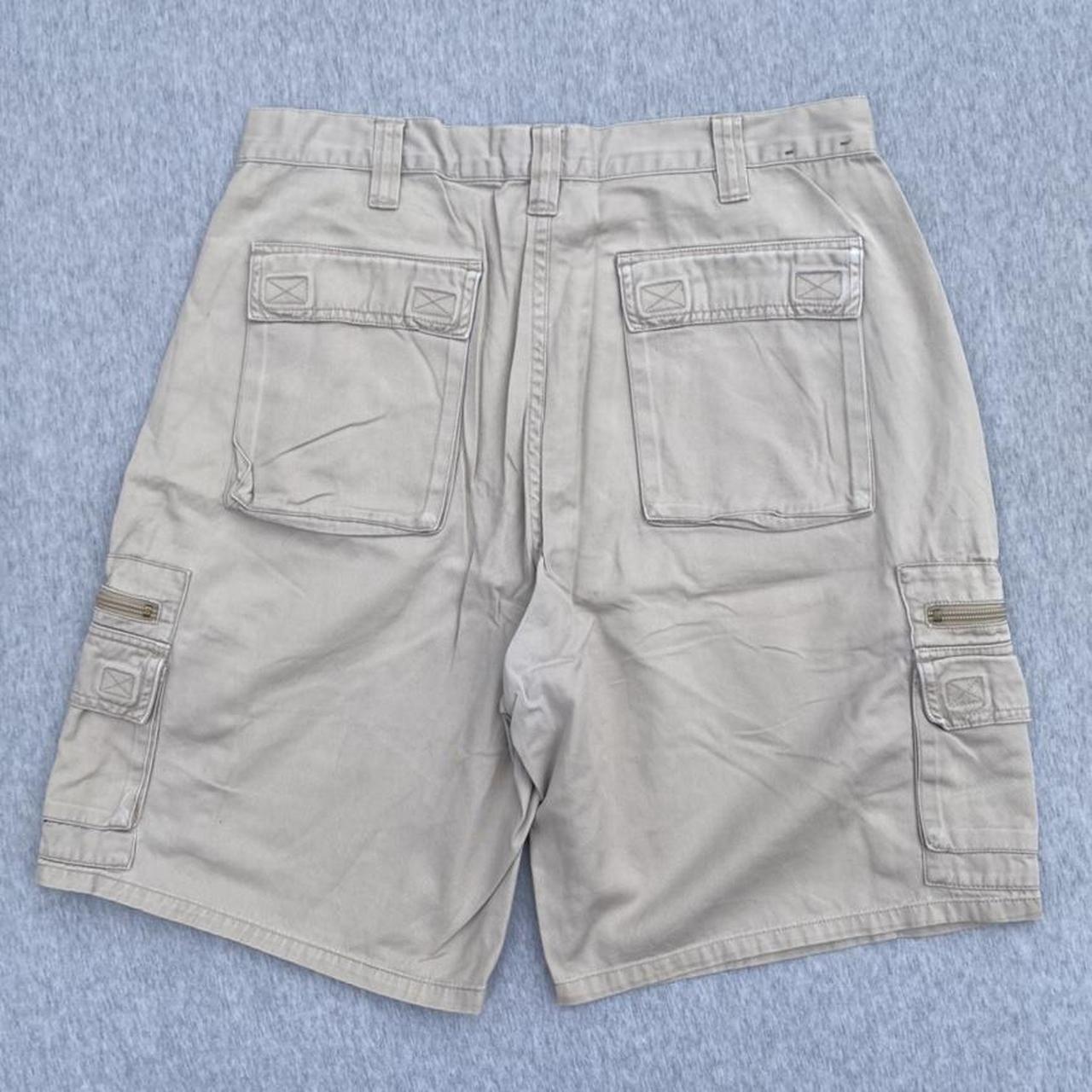 Really nice vintage timberland cargo shorts 6... - Depop