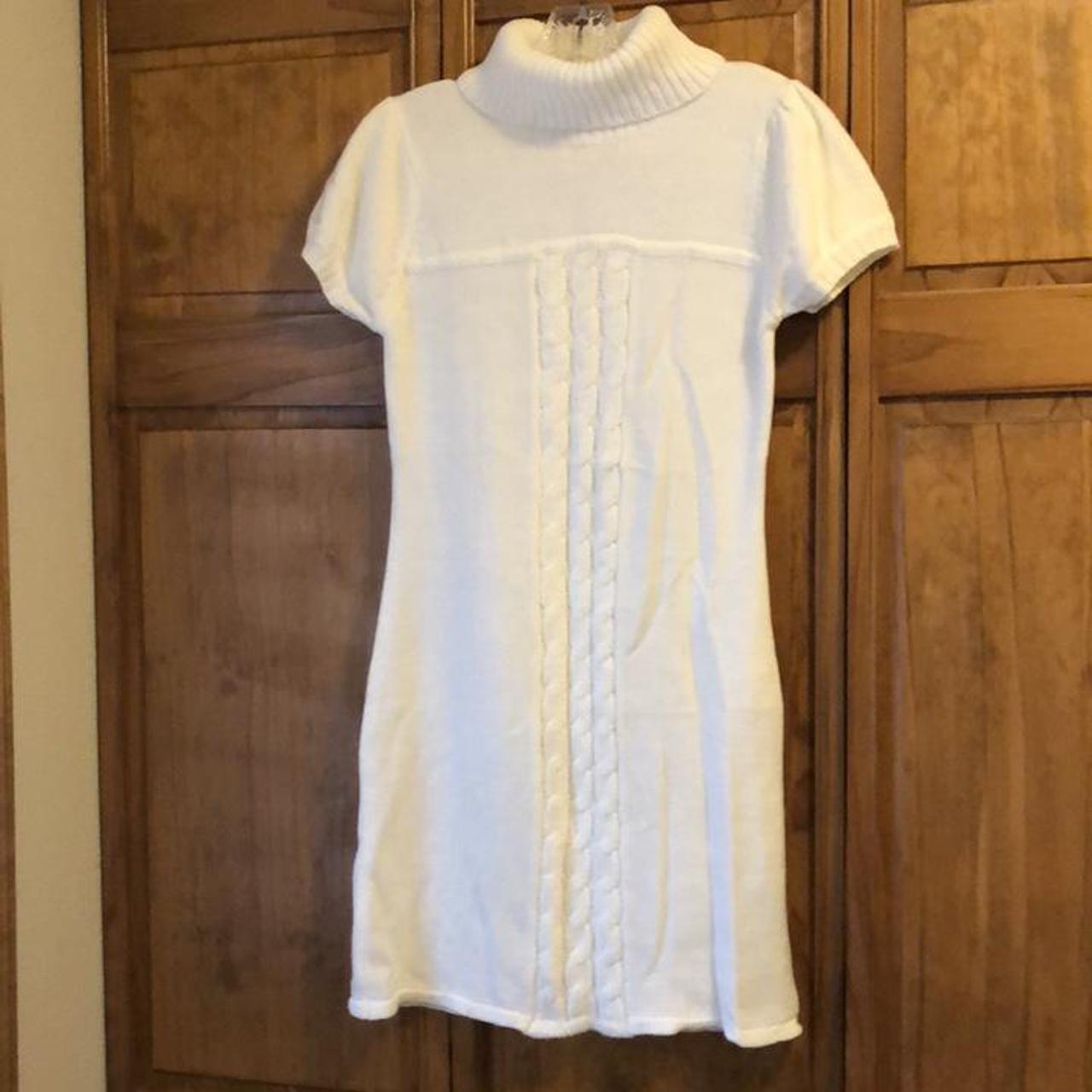 Macy's Women's Cream Dress Depop