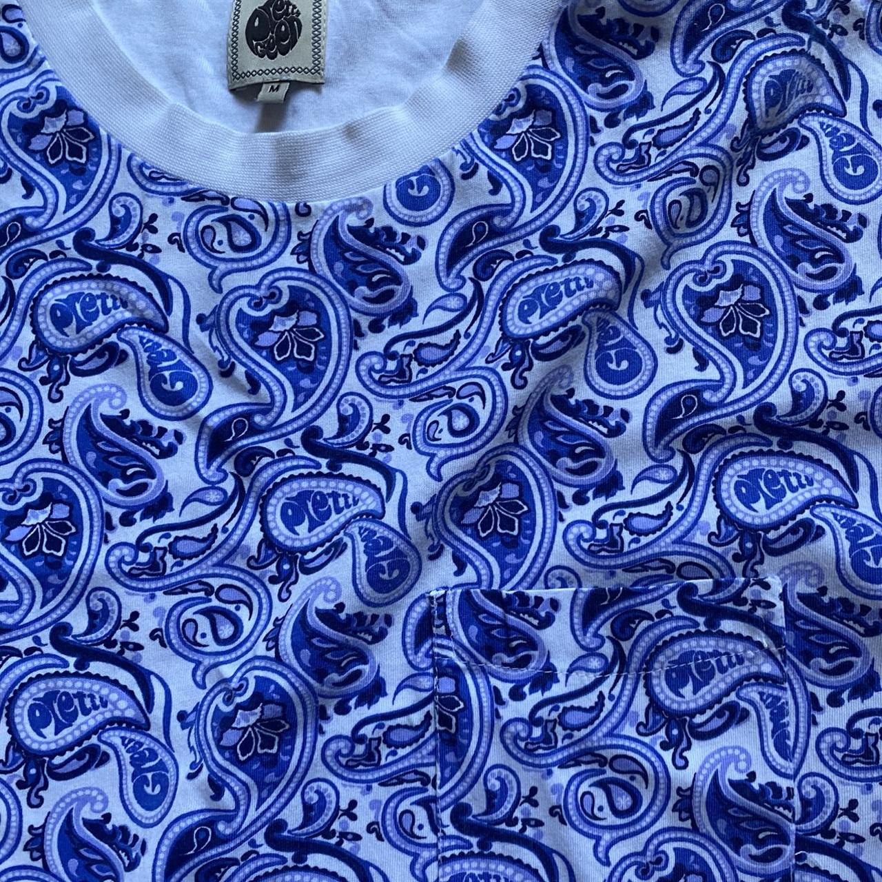 pretty-green-blue-and-white-paisley-t-shirt-from-depop