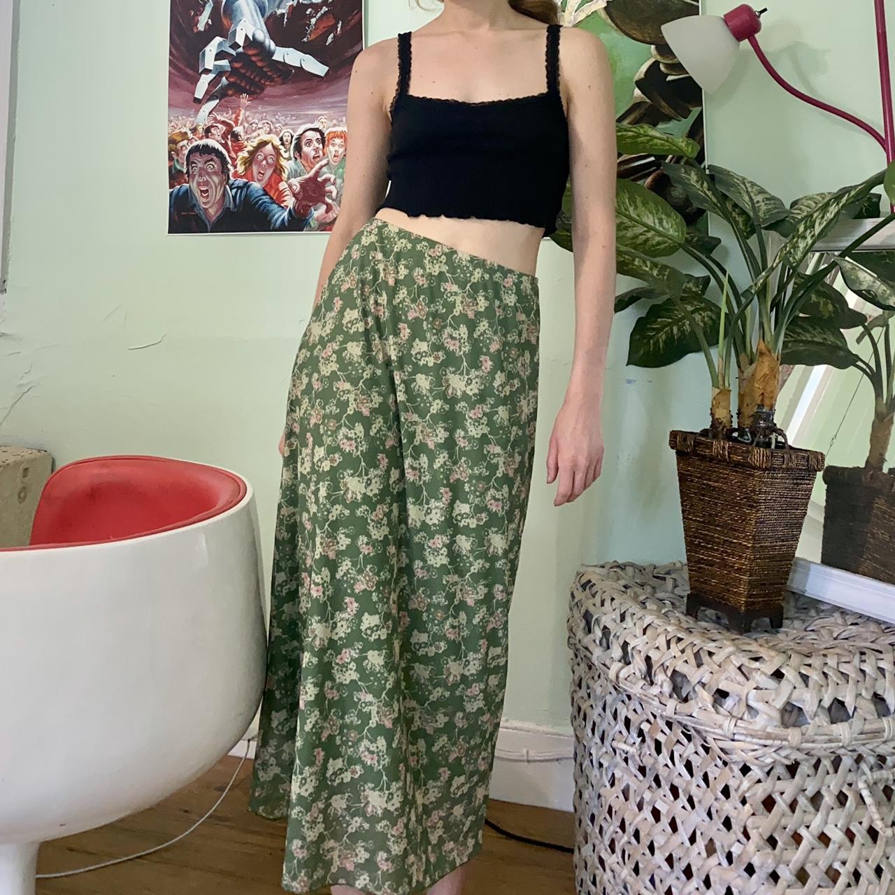 Product Image 2 - green floral maxi skirt

green maxi