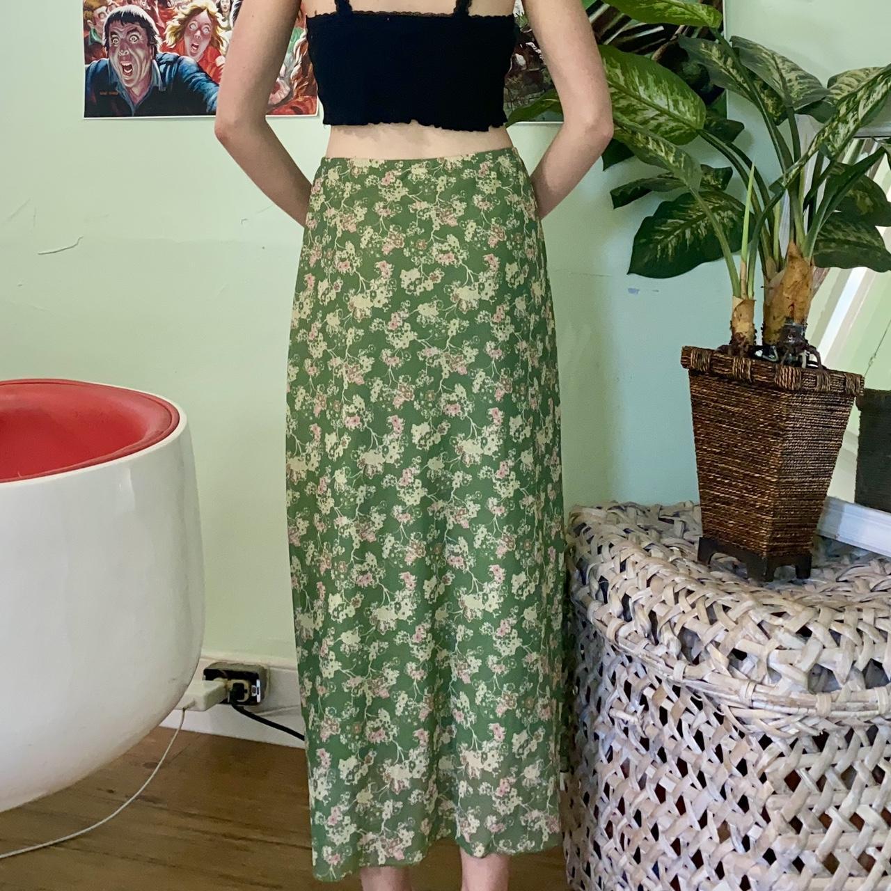 Product Image 4 - green floral maxi skirt
green maxi