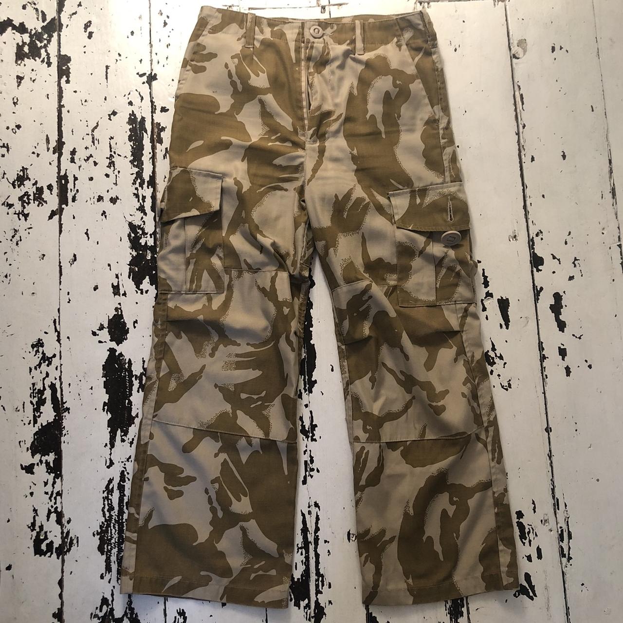 Cropped/flared vintage camo combat pants - Depop