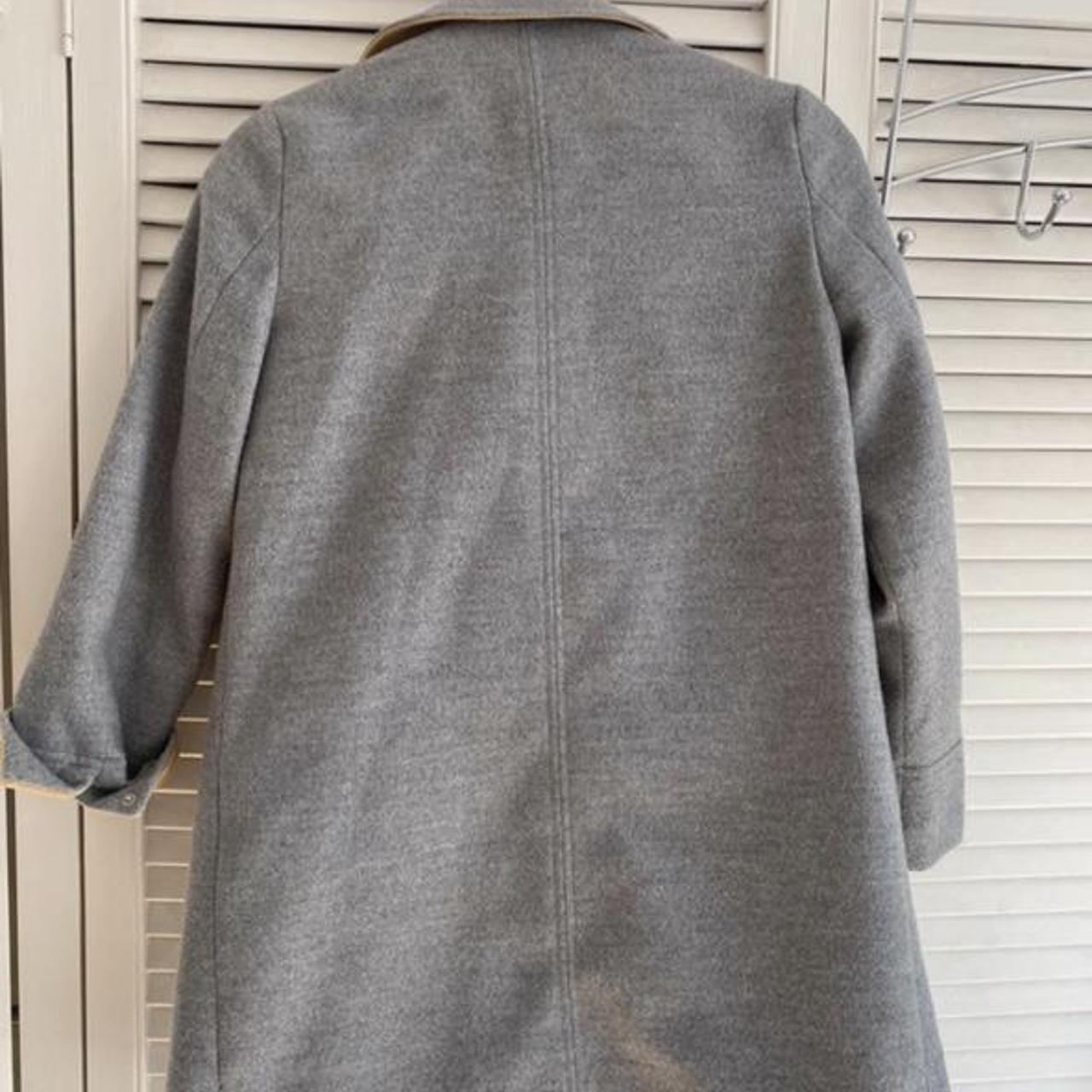 Grey topshop straight coat Camel coloured lining... - Depop