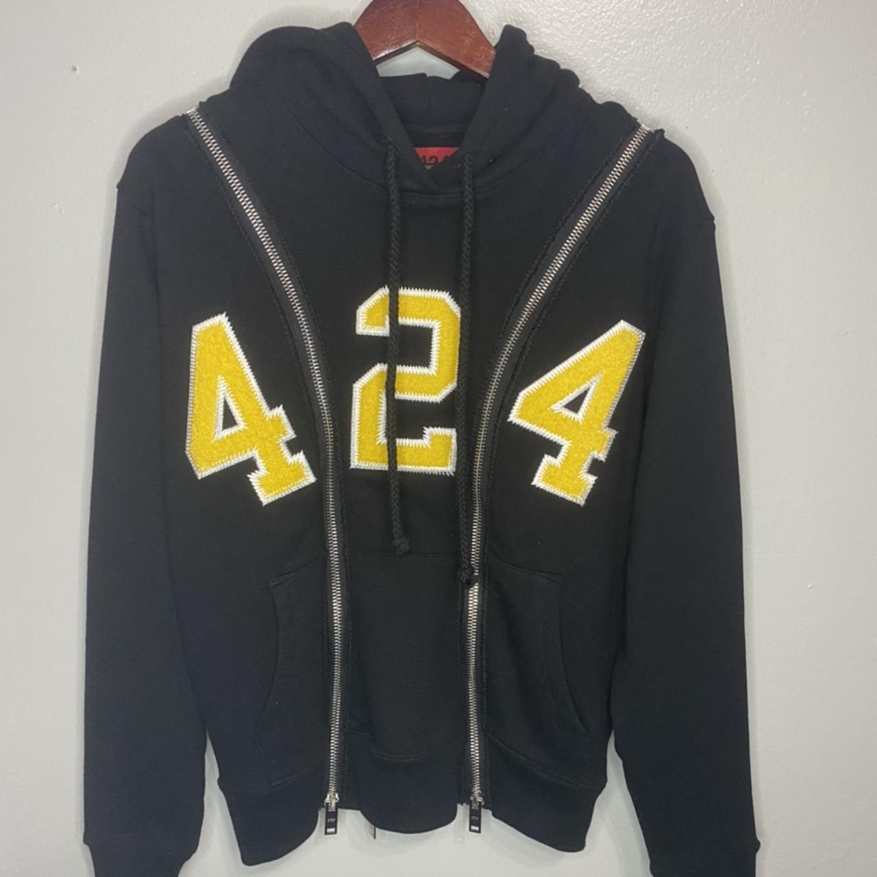 Product Image 1 - 424 on fairfax appliqué zip