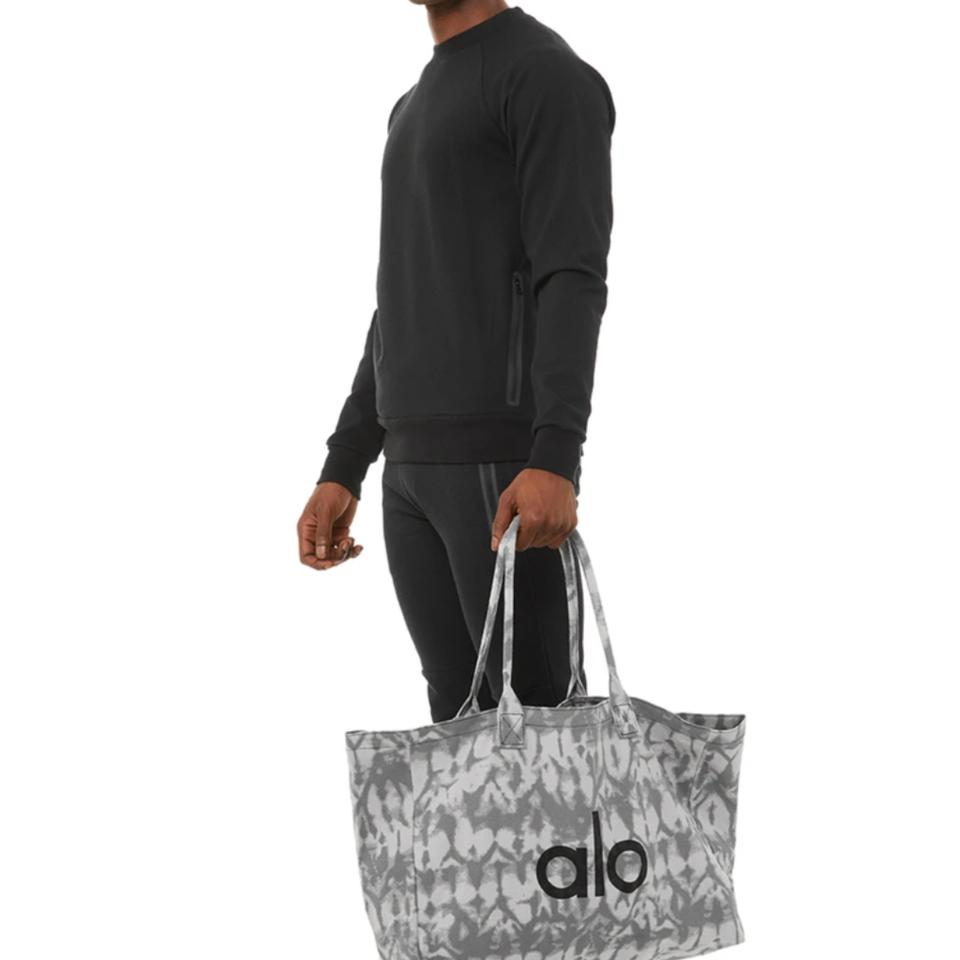 Alo Yoga Shopper Tote Bag Alo Yoga Carry-it-all in - Depop