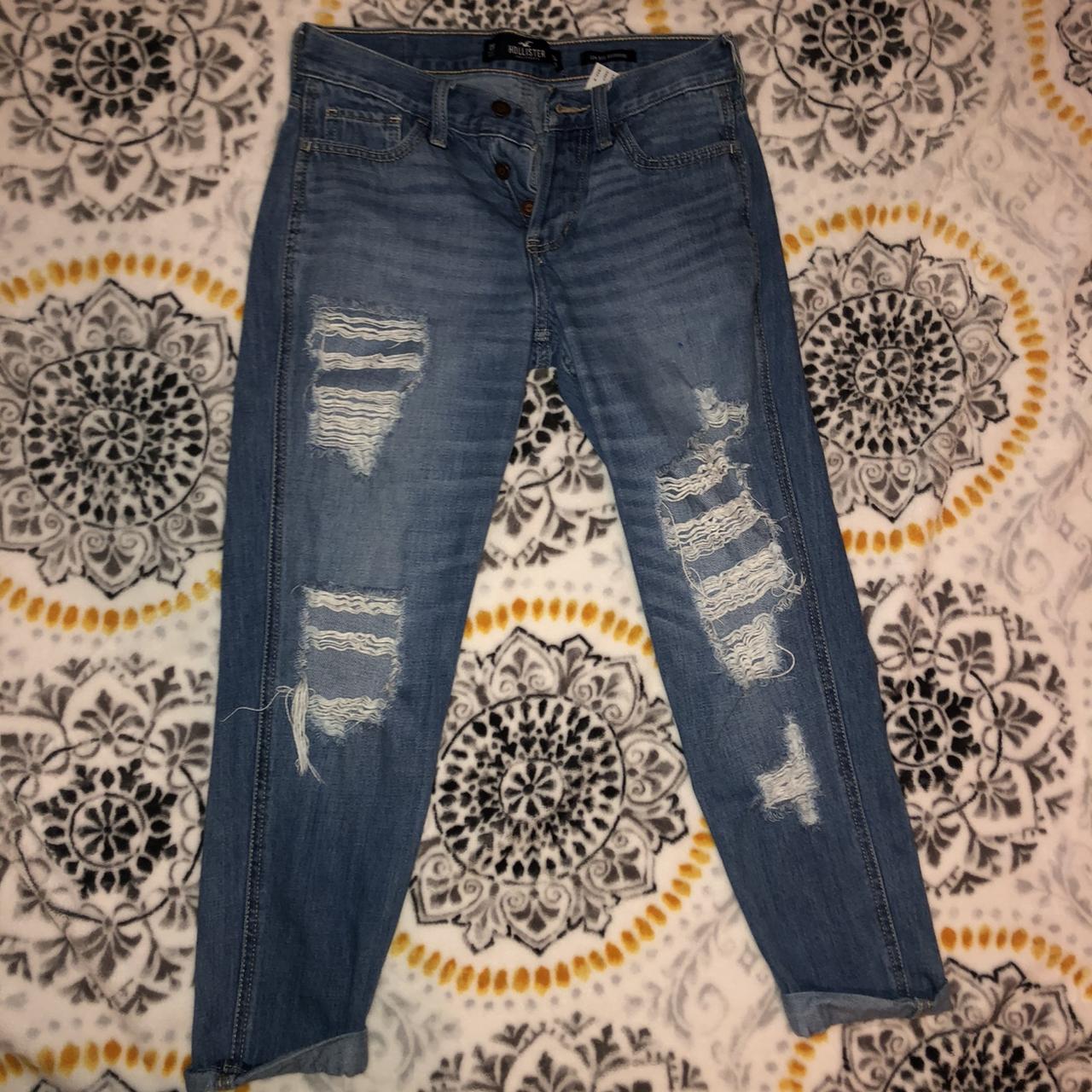 Hollister Low rise boyfriend jeans, barely worn... - Depop