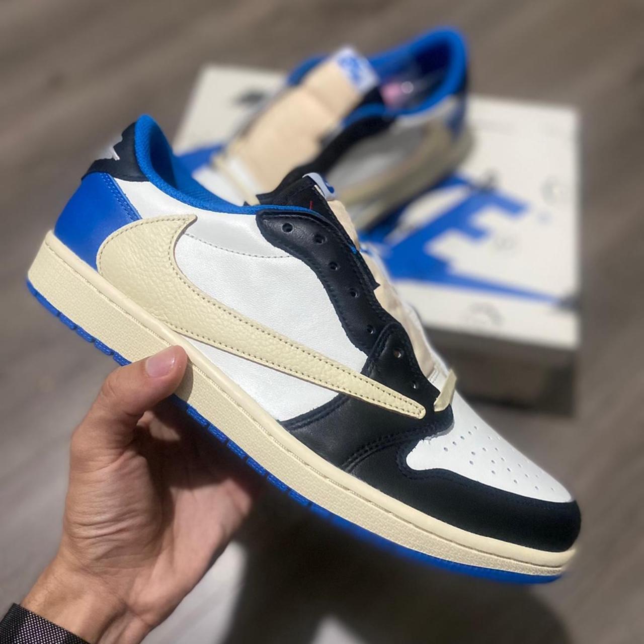 Travis Scott Men's White and Blue Trainers | Depop