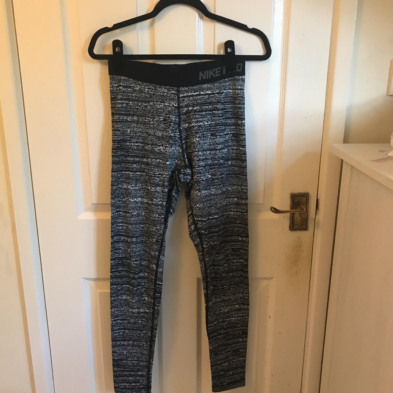 nike pro striped leggings