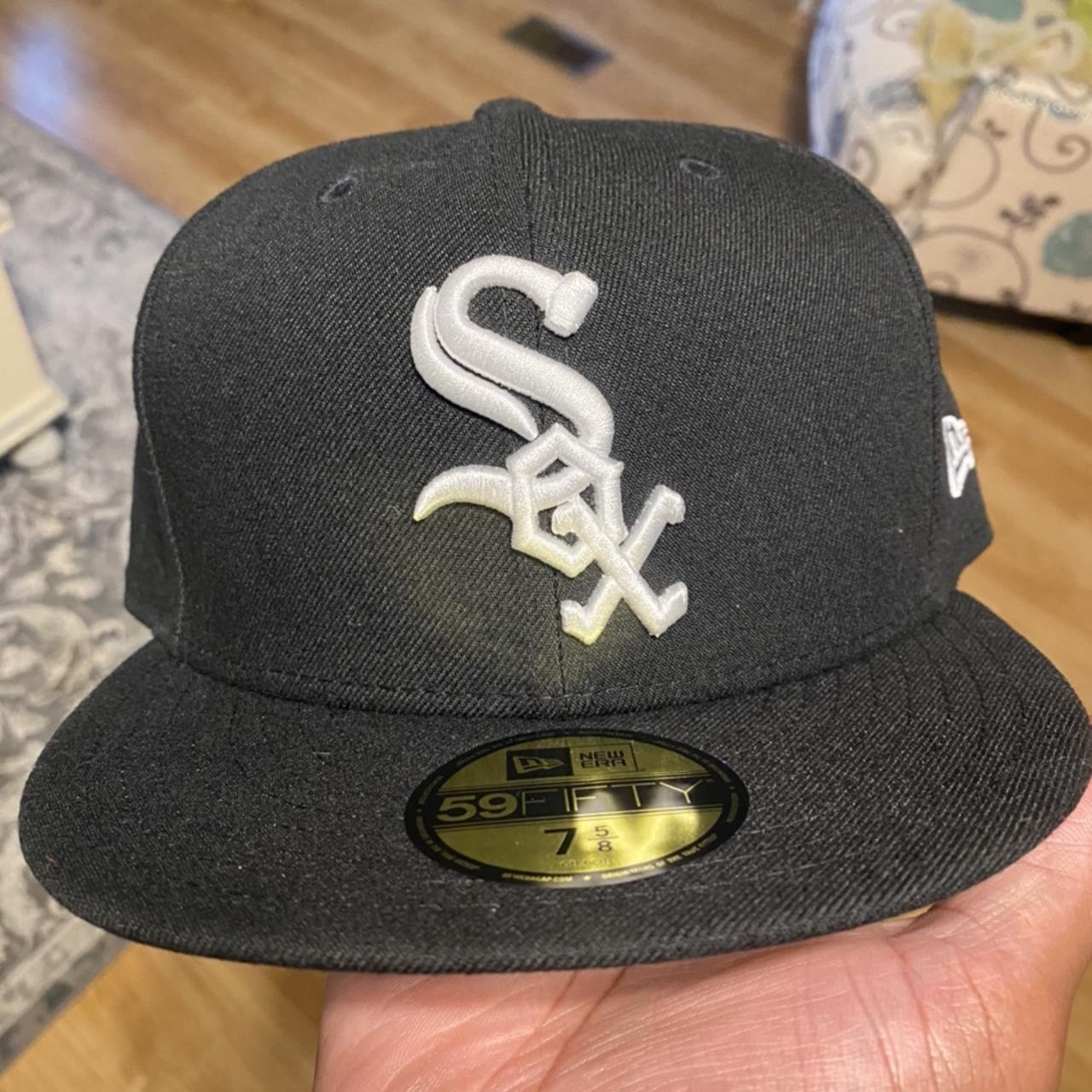 Chicago White Sox Leather New Era Hat - Size 7 - Depop