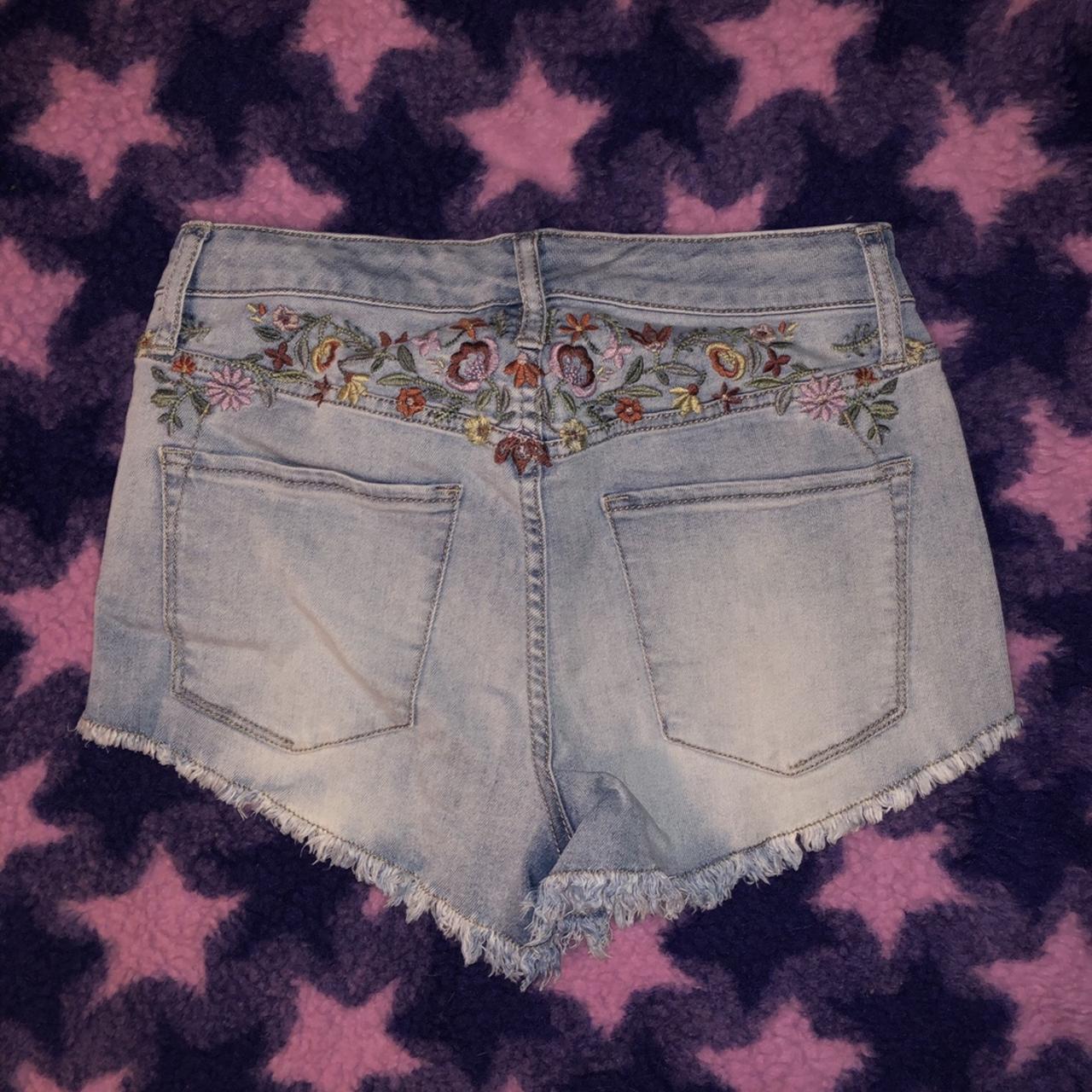 Product Image 4 - Floral Shorts! 

Raw hem. 
Perfect