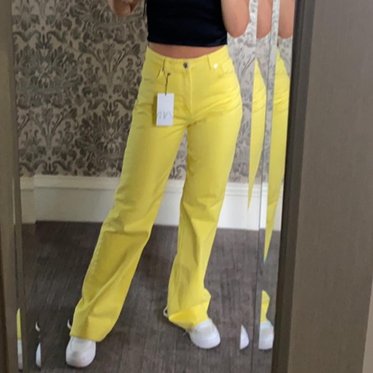 Yellow Zara jeans perfect for summer MESSAGE OFFERS... Depop