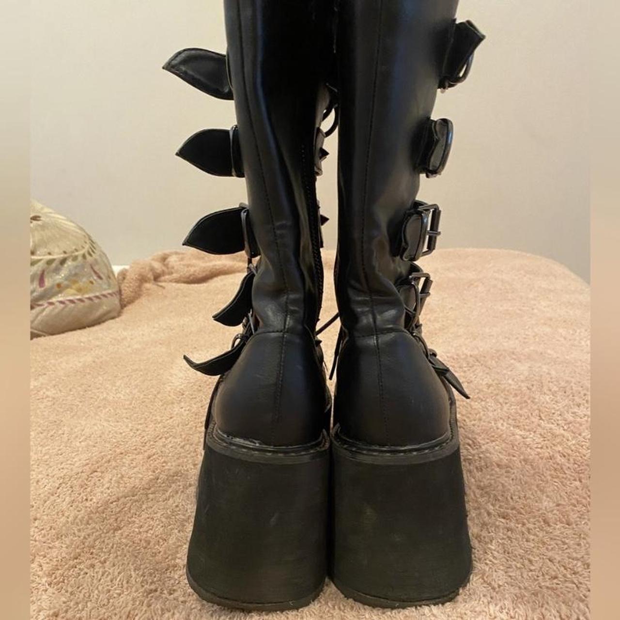 demonia unisex boots