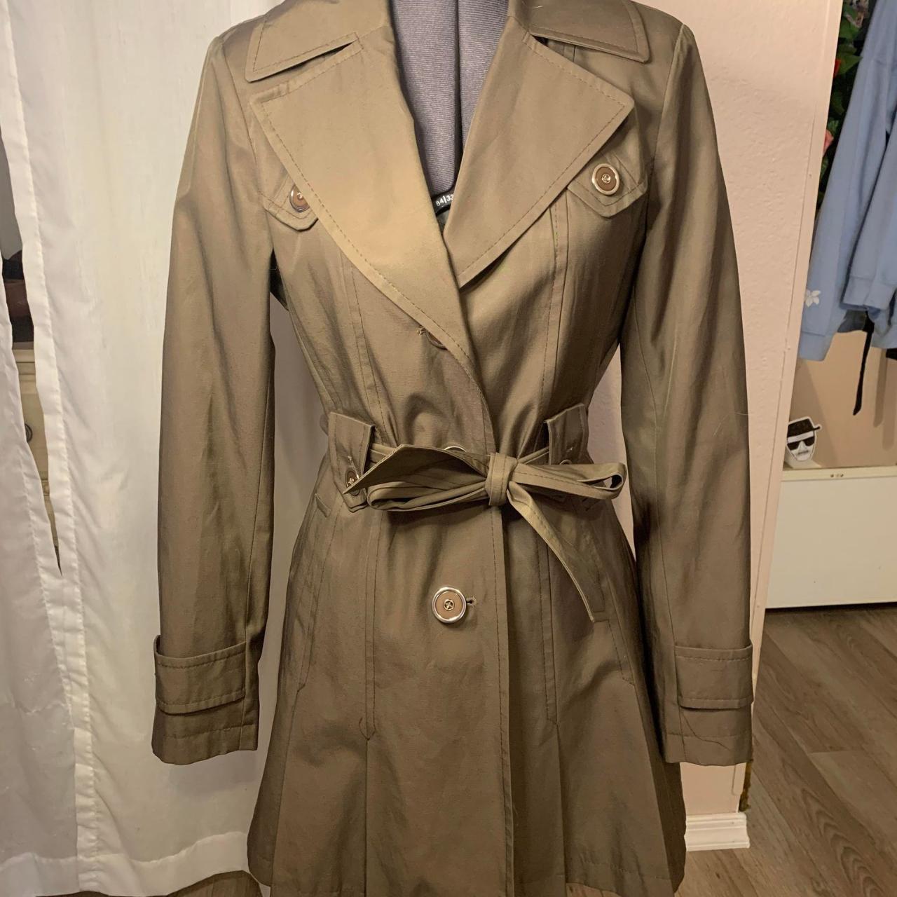 Via Spiga Women's Tan and Brown Coat | Depop