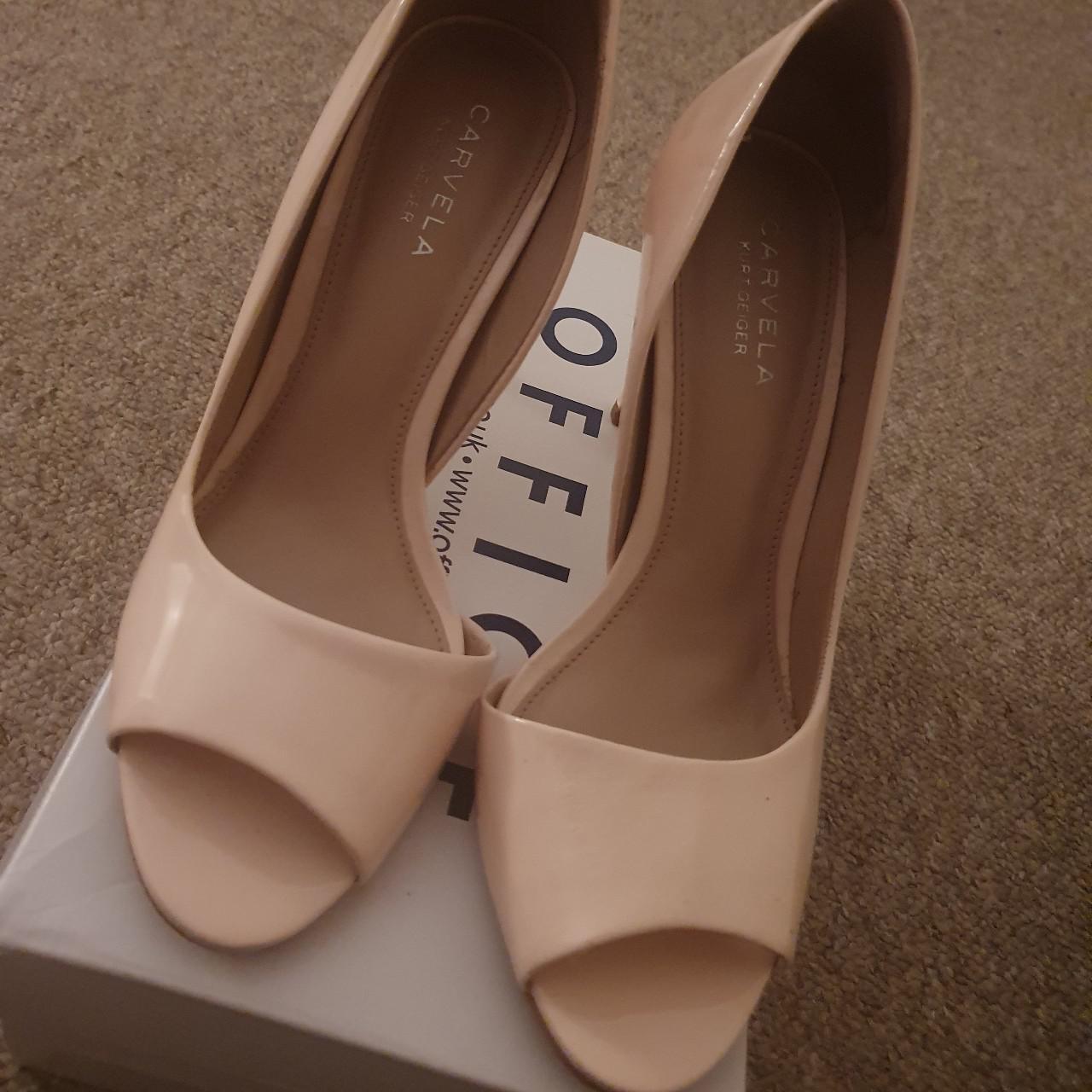 carvela nude heels