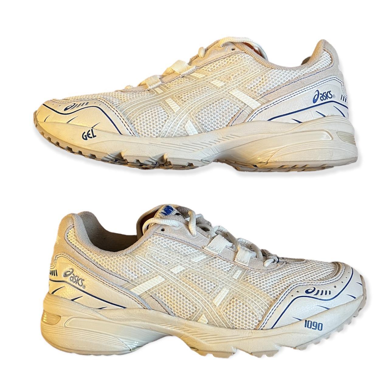 asics above the cloud