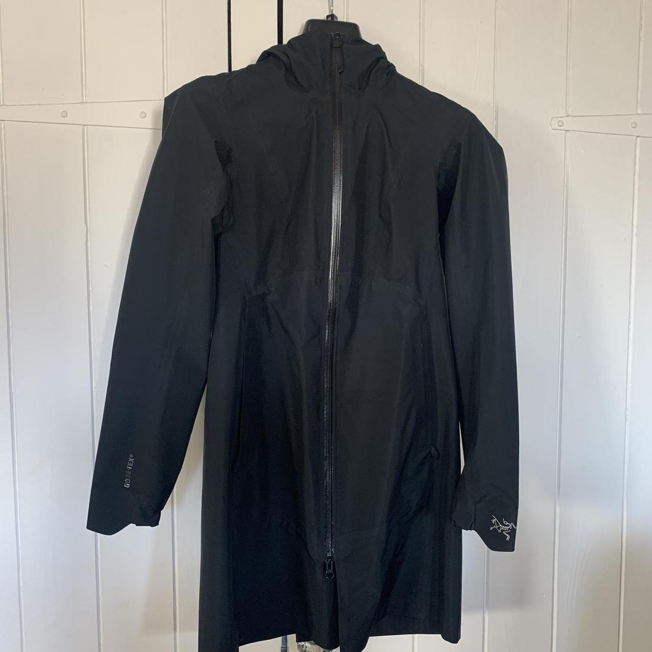 Woman’s Black Arc’teryx Gore-tex windbreaker -... - Depop