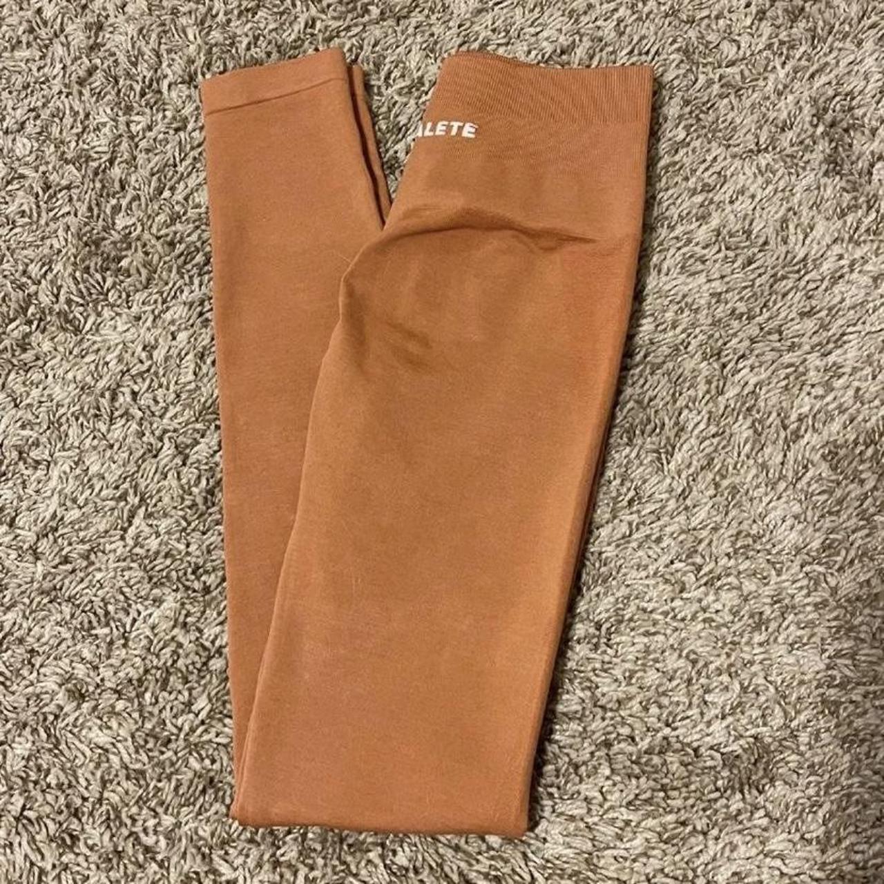 Alphalete Amplify Leggings In Chocolate Brown Size M - $75 - From Evelyn
