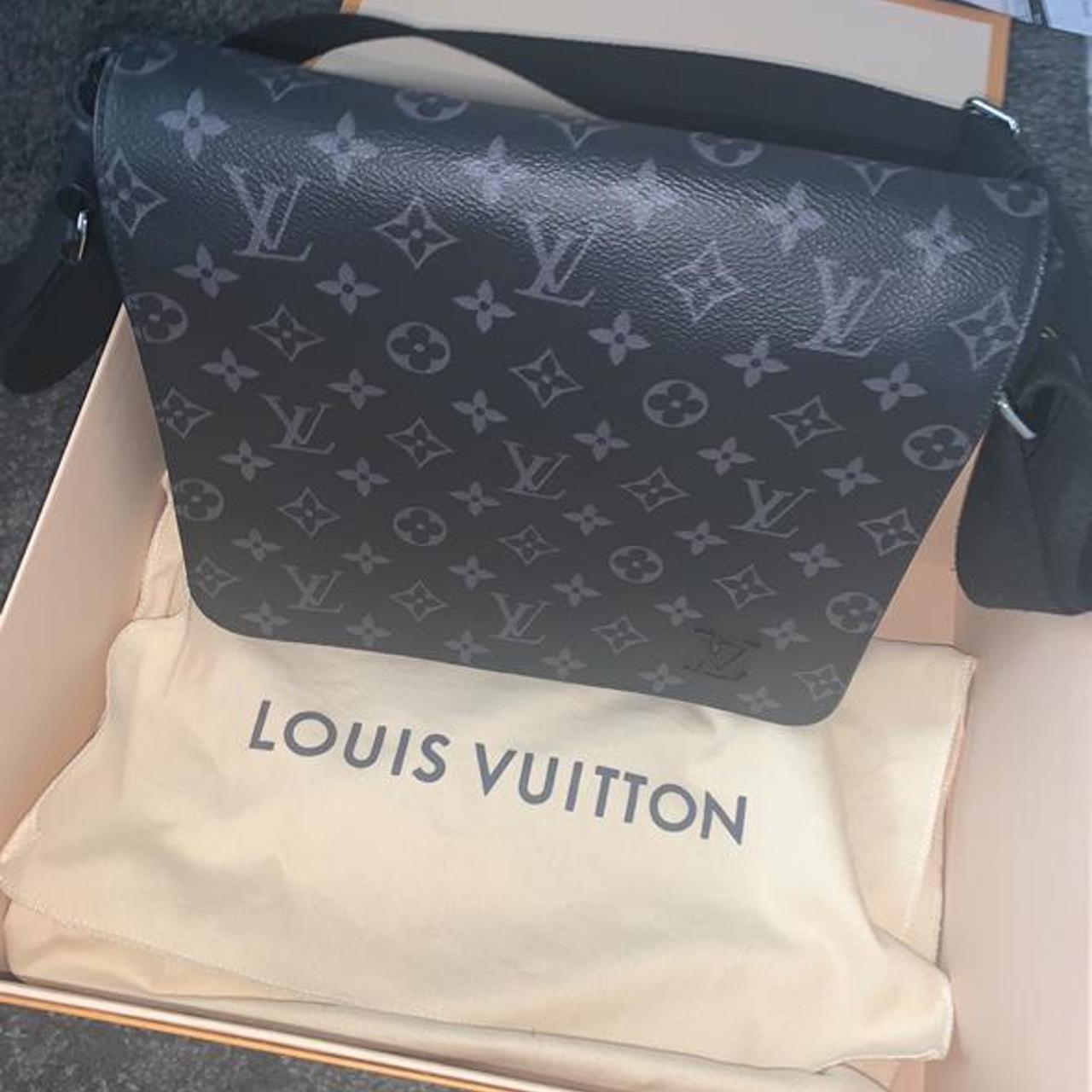 Louis Vuitton messenger bag Very good condition... - Depop