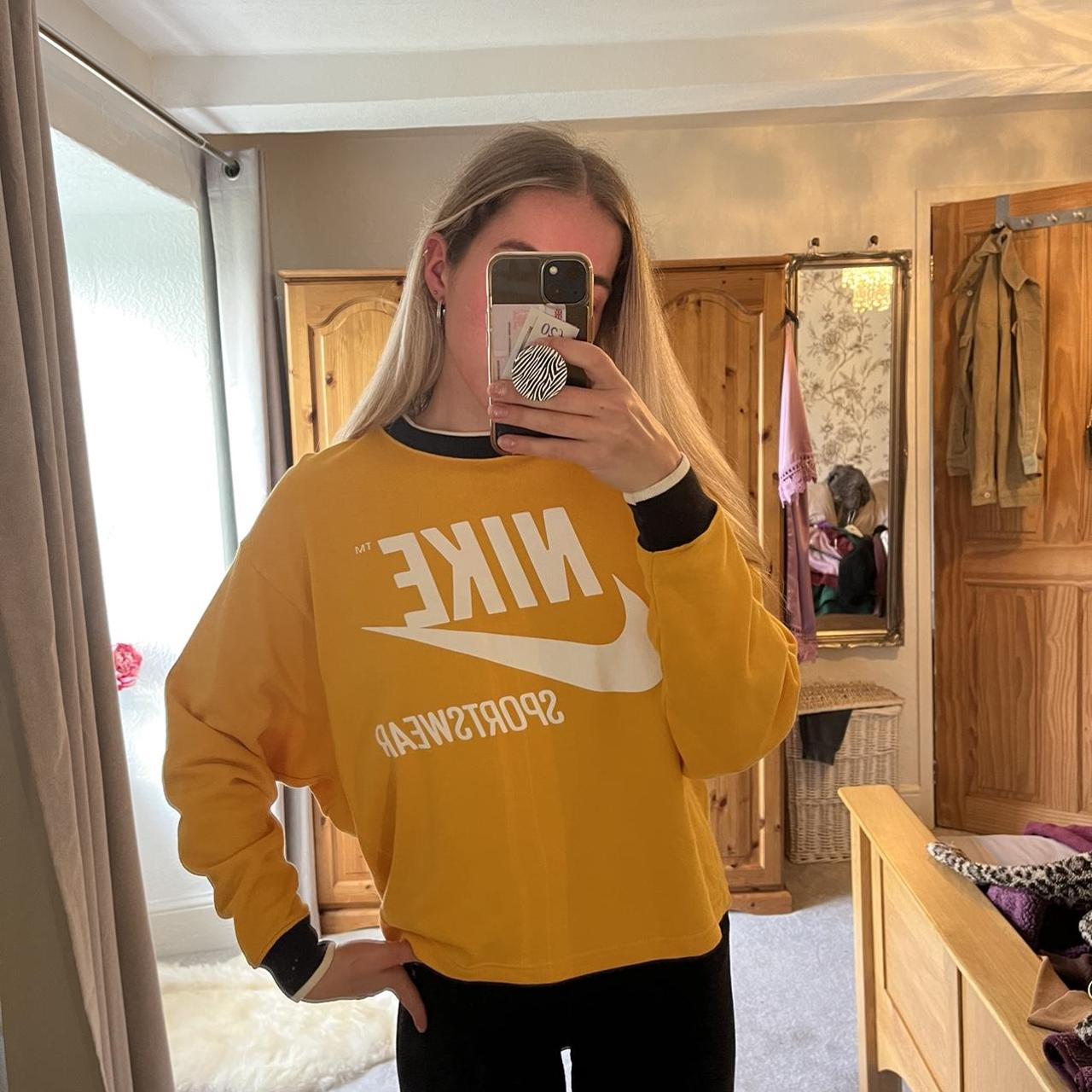 womens nike yellow shirt