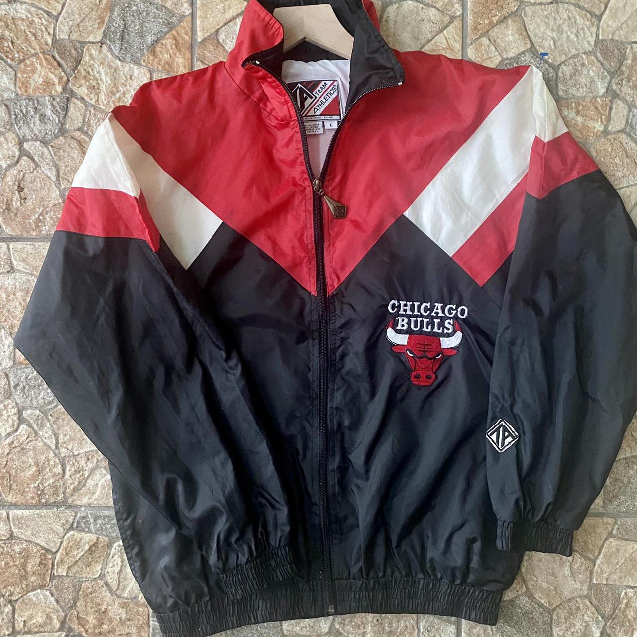 Vintage Chicago Bulls Basketball Windbreaker Jacket Starter 