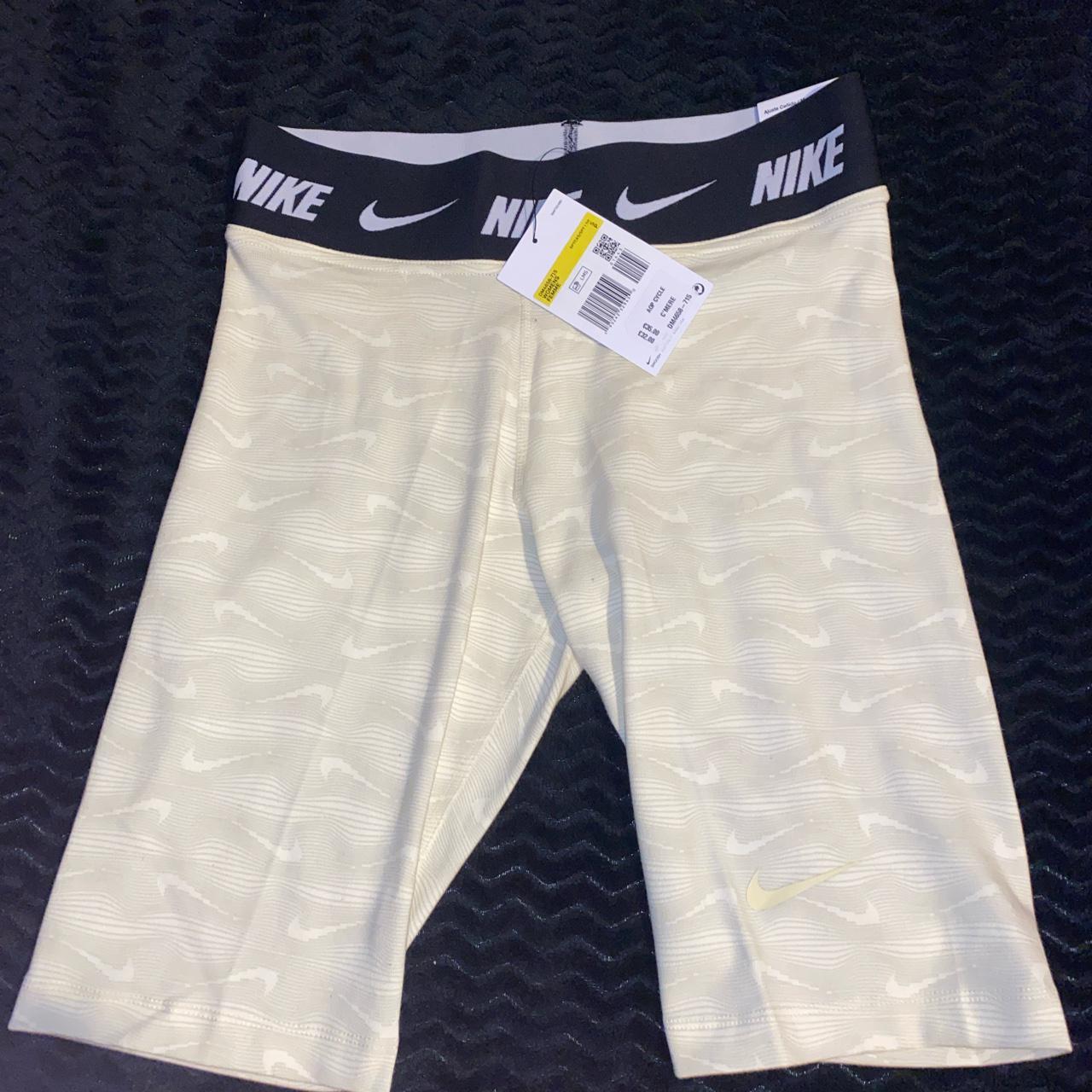 nike cycling clothing