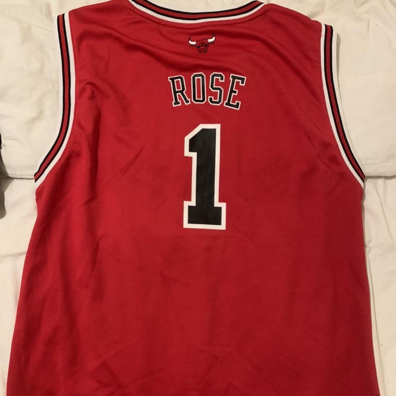 Chicago Bulls Derrick Rose jersey Excellent... - Depop