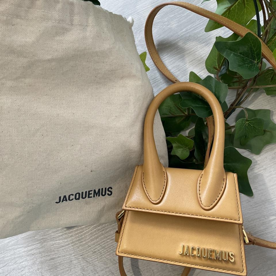 nude jacquemus bag