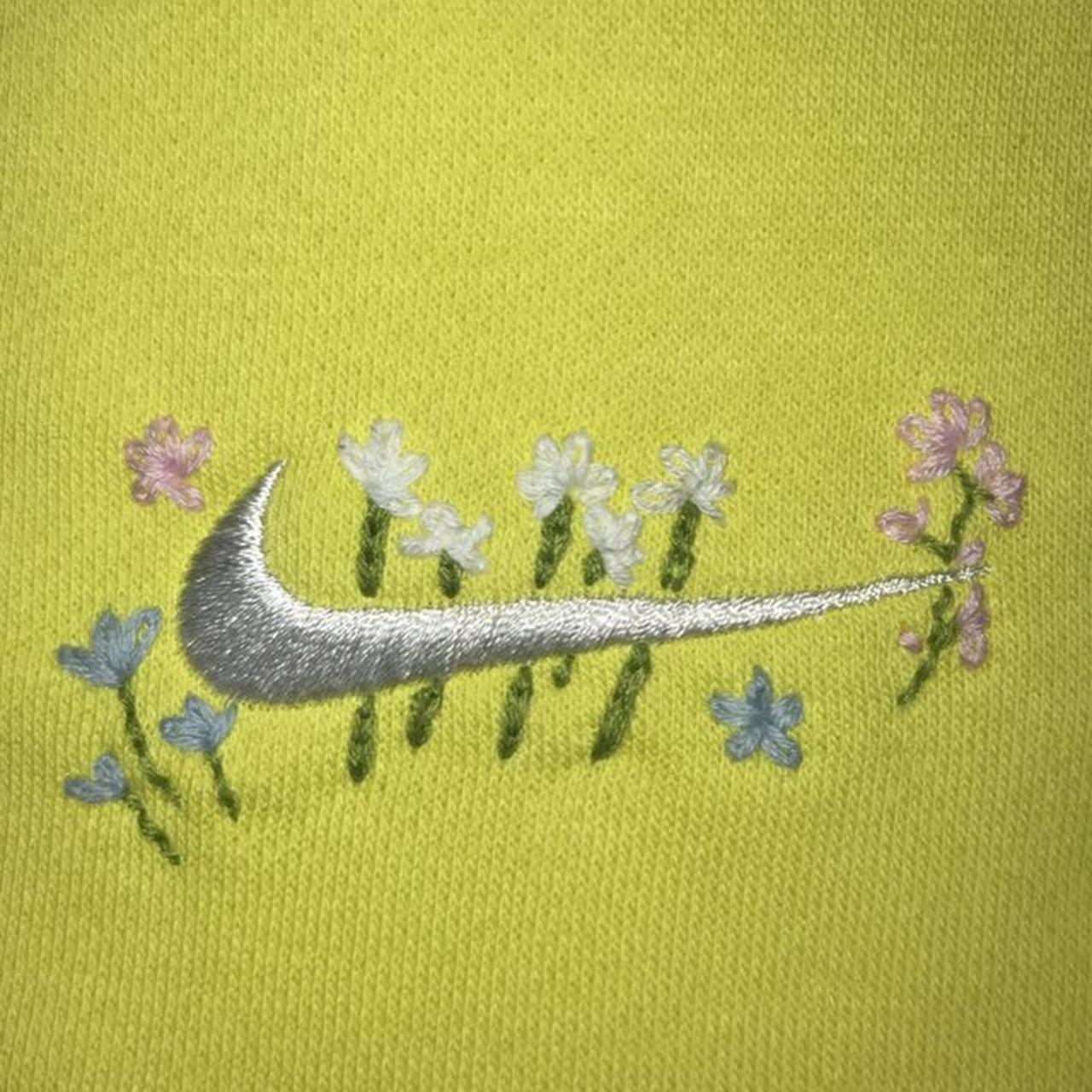 Nike cross stitch sweatshirt best sale