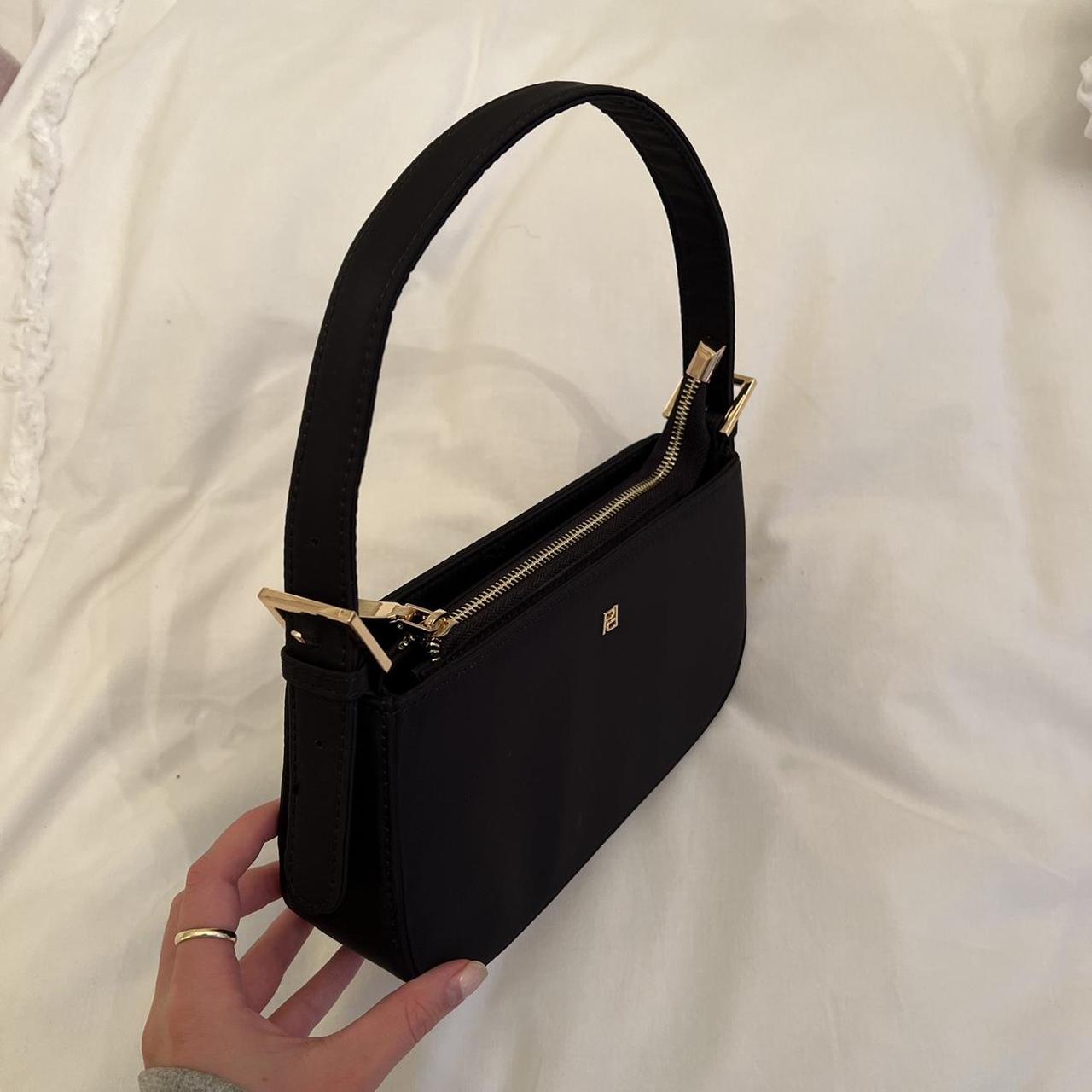 Princess polly nylon shoulder bag. Never worn.... Depop