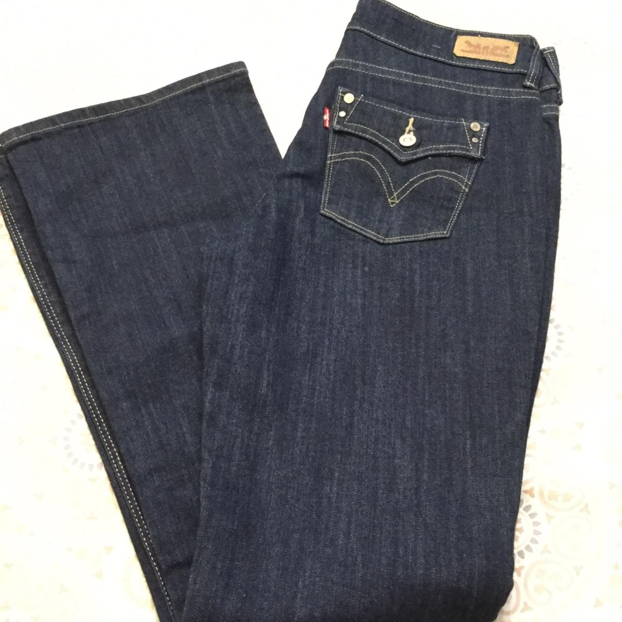 Levis flap 2024 pocket jeans womens