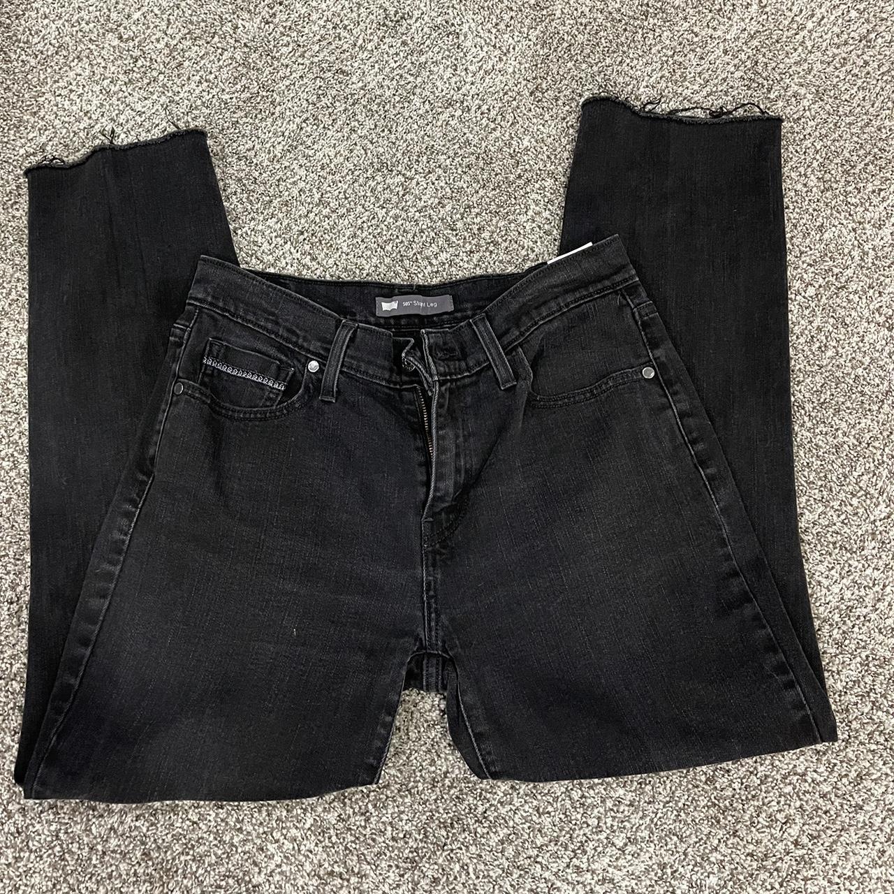 Levi's Women's Black Jeans | Depop