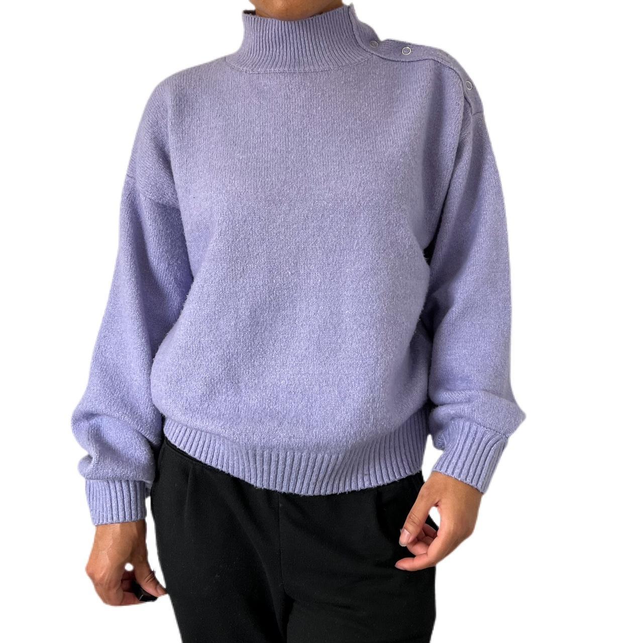 Cute Lavender Purple Vintage sweater! Right shoulder... - Depop