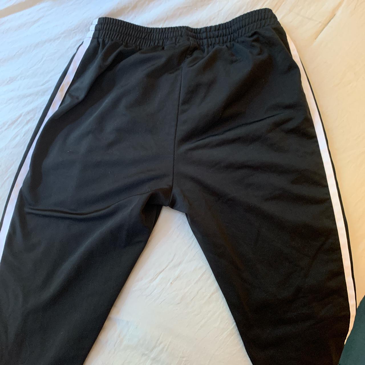 Xs women’s adidas sweats w/ side zipper