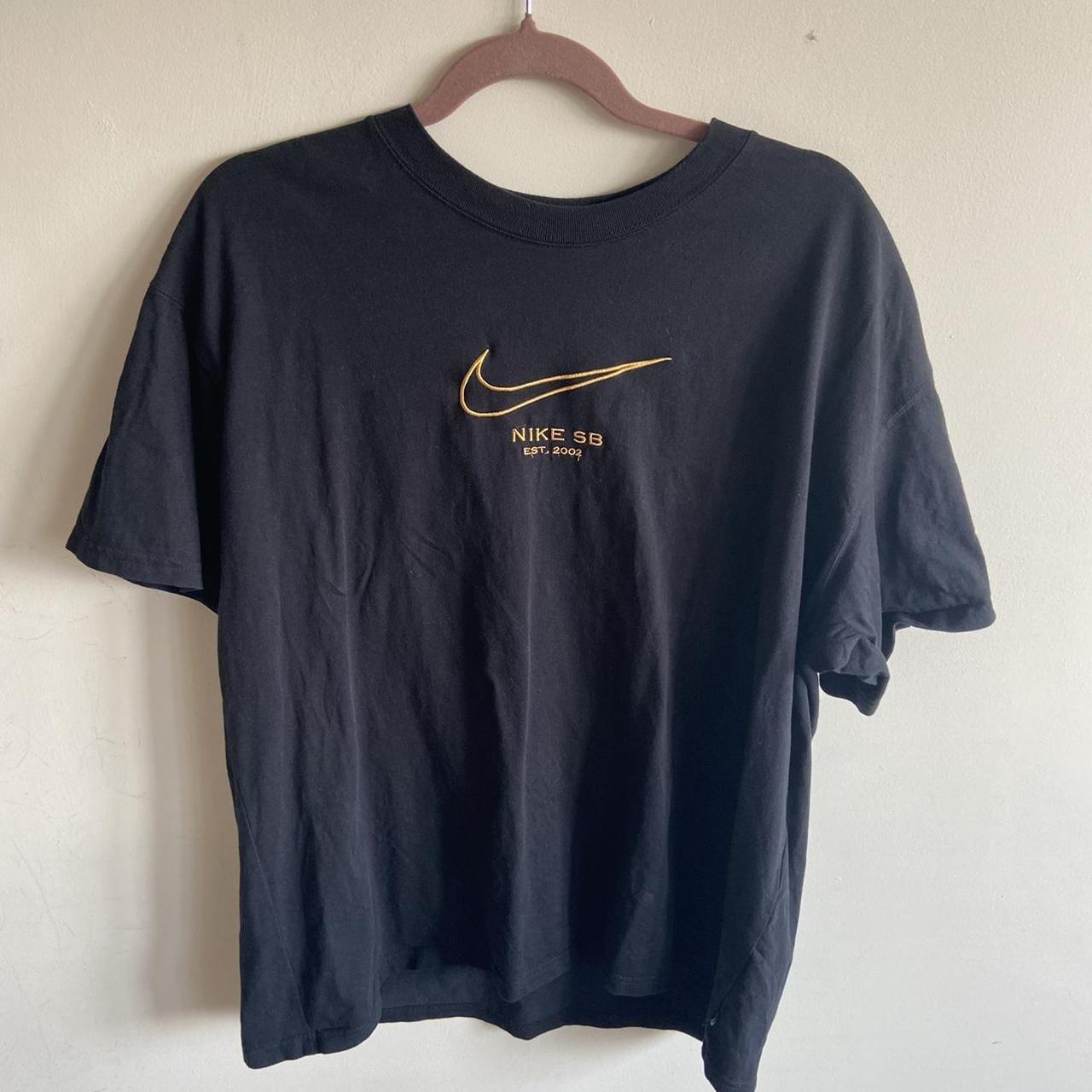 Nike SB embroidered tshirt. Only worn a couple of... - Depop