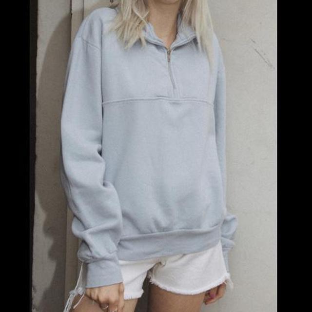 Brandy melville shop missy sweatshirt