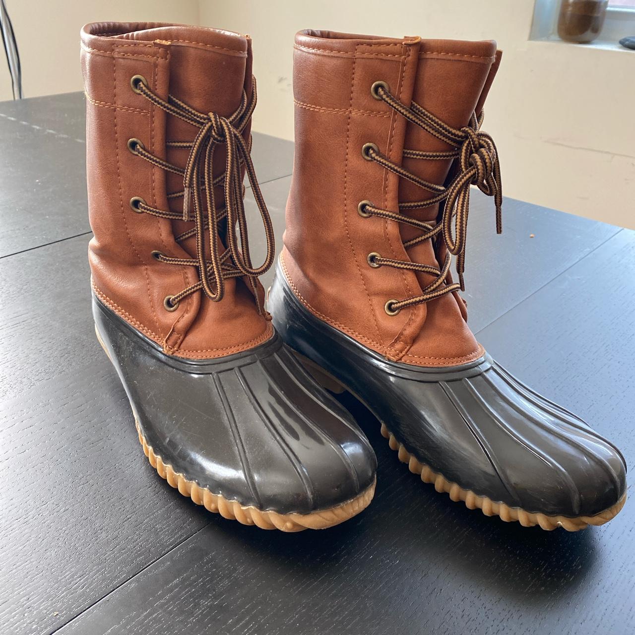 initial duck boots