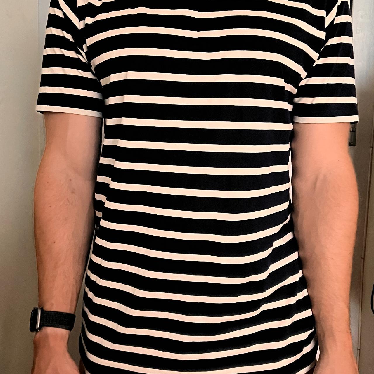 Product Image 1 - Sunspel England striped tee

Size XL

%100