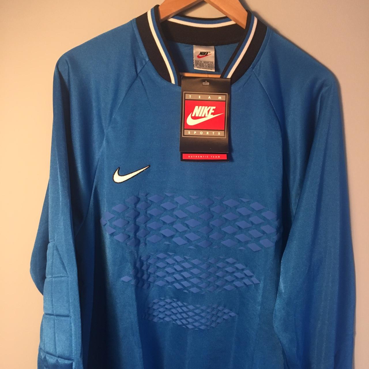 Nike 1990’s Template Goalkeeper Football Shirt Size... - Depop