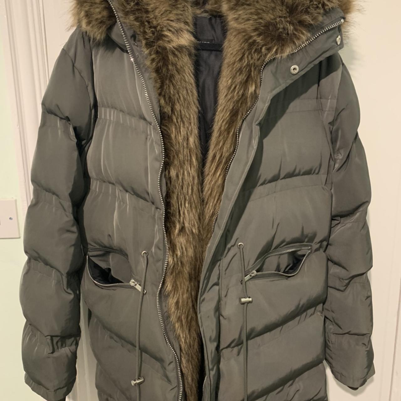 Manière De Voir - The Fur Lined Coat - A Winter proof investment