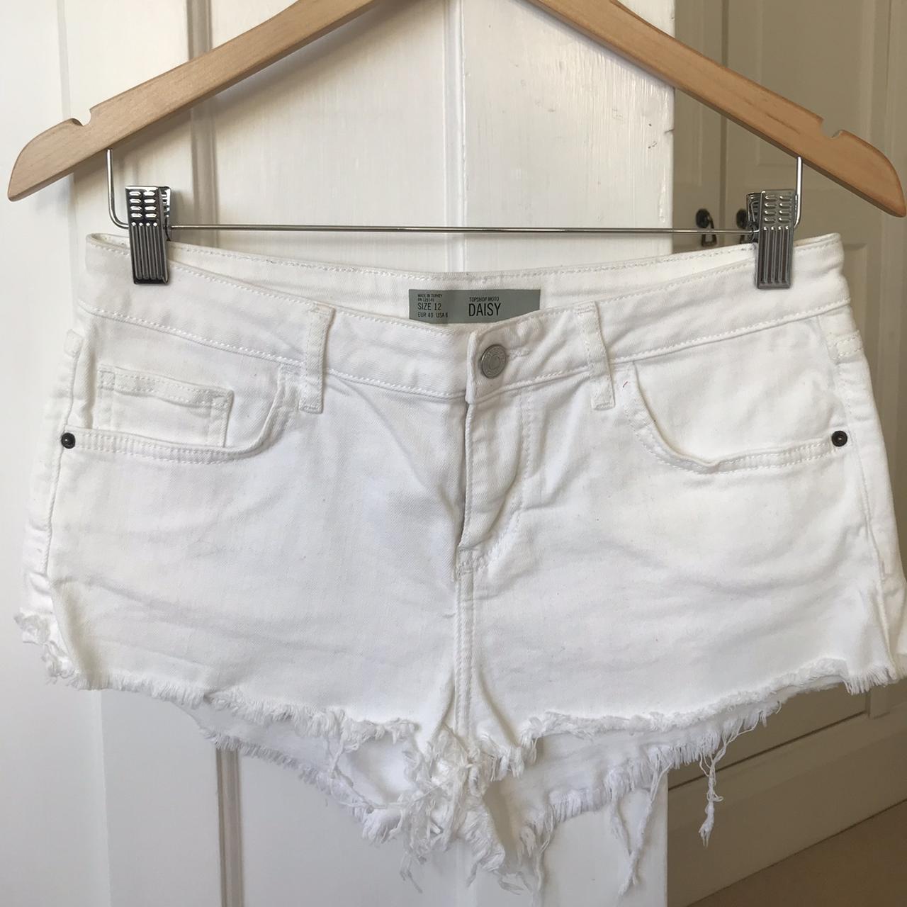 Topshop daisy hot sale shorts