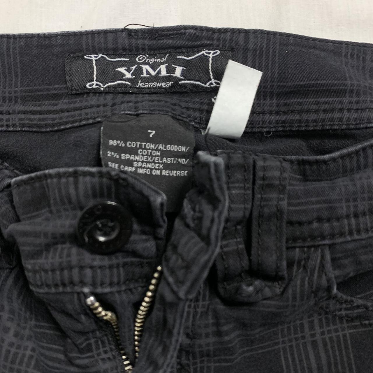 Product Image 2 - black shorts / ymi jeans
-
simple