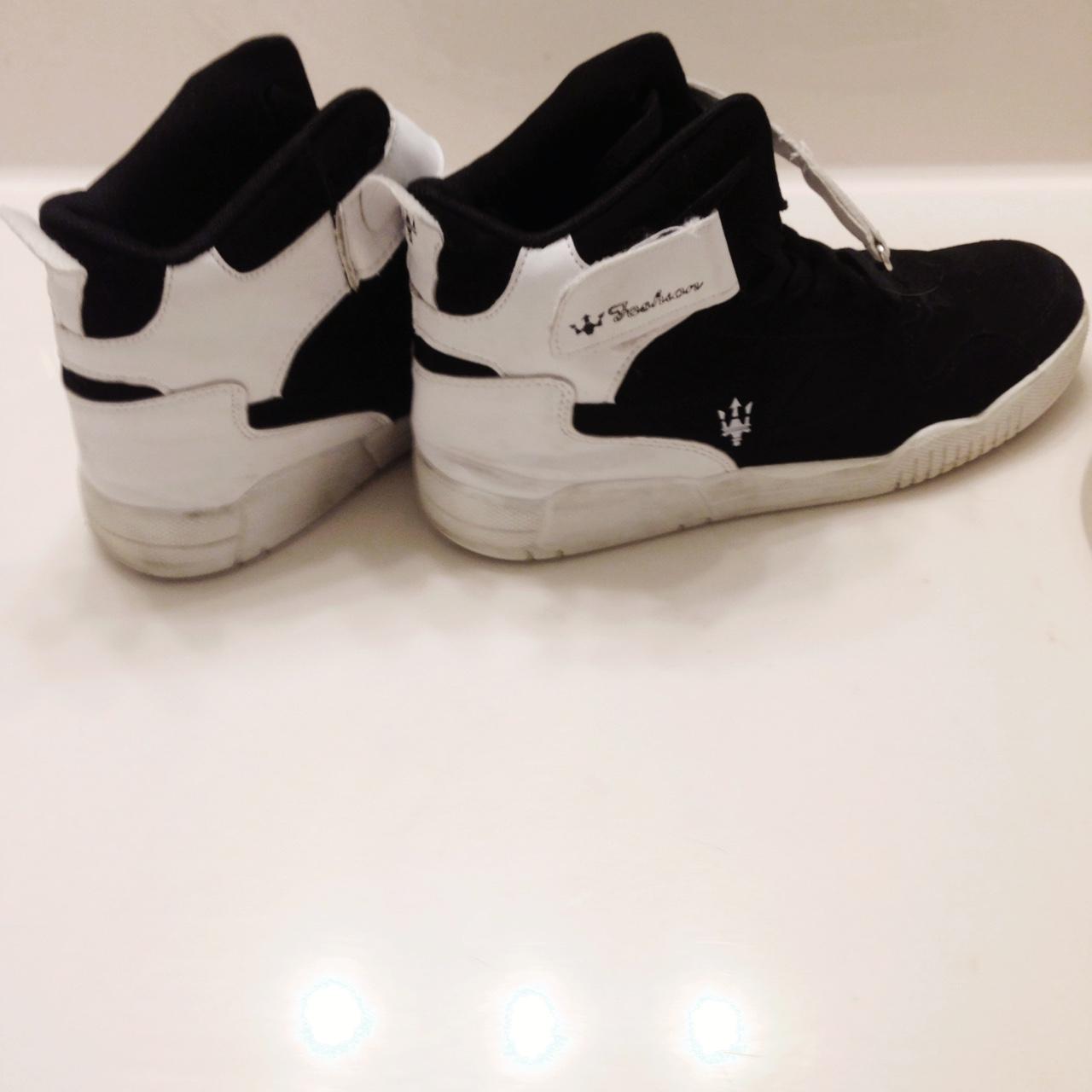 Maxi Trident Sneaker – MaseratiStore