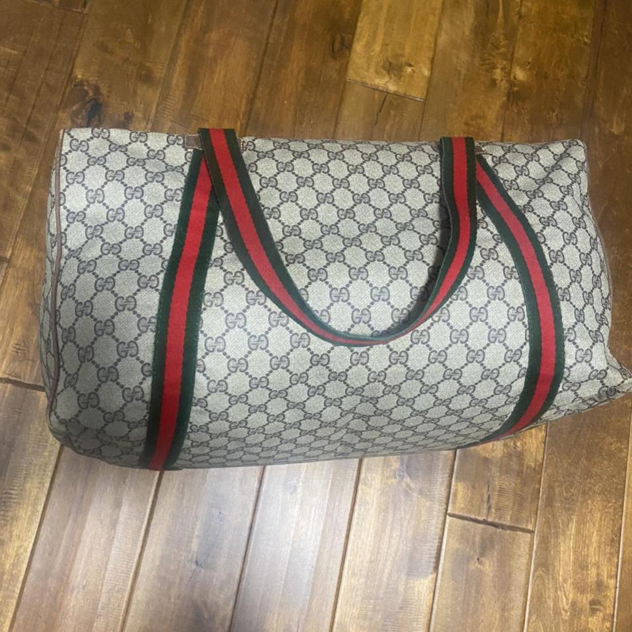 VINTAGE GUCCI DUFFLE BAG Gently Used! Perfect - Depop