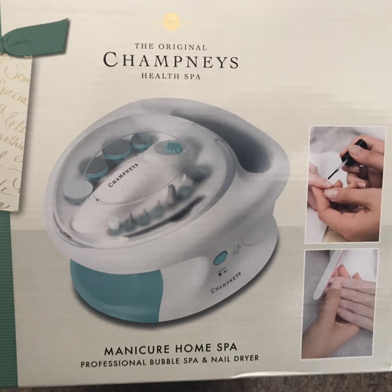 Champneys Manicure Proffesional Bubble Spa & Nail... - Depop